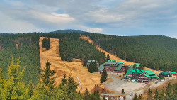 Panorama Jižní svahy, Hotel, Nástup