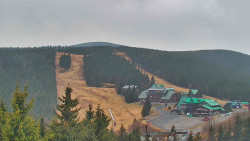 Panorama Jižní svahy, Hotel, Nástup