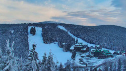 Panorama Jižní svahy, Hotel, Nástup