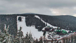 Panorama Jižní svahy, Hotel, Nástup