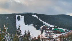 Panorama Jižní svahy, Hotel, Nástup