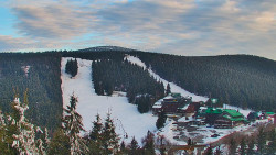 Panorama Jižní svahy, Hotel, Nástup