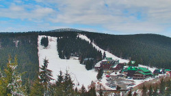 Panorama Jižní svahy, Hotel, Nástup