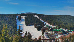 Panorama Jižní svahy, Hotel, Nástup