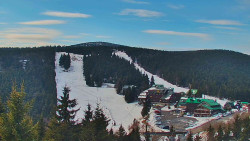 Panorama Jižní svahy, Hotel, Nástup