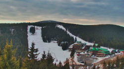Panorama Jižní svahy, Hotel, Nástup