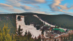 Panorama Jižní svahy, Hotel, Nástup