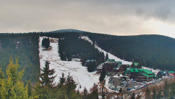 Panorama Jižní svahy, Hotel, Nástup