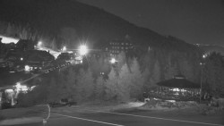 Panorama Jižní svahy, Hotel, Nástup