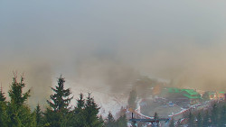 Panorama Jižní svahy, Hotel, Nástup