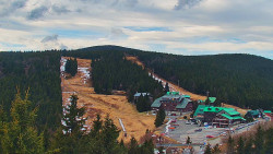 Panorama Jižní svahy, Hotel, Nástup