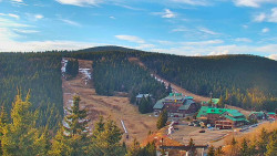 Panorama Jižní svahy, Hotel, Nástup