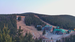 Panorama Jižní svahy, Hotel, Nástup