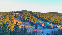 Panorama Jižní svahy, Hotel, Nástup