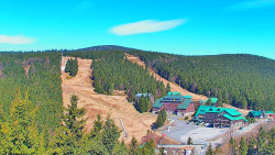 Panorama Jižní svahy, Hotel, Nástup