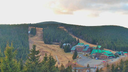 Panorama Jižní svahy, Hotel, Nástup