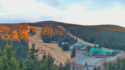 Panorama Jižní svahy, Hotel, Nástup