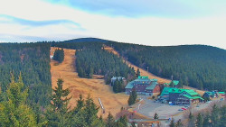 Panorama Jižní svahy, Hotel, Nástup