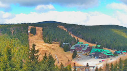 Panorama Jižní svahy, Hotel, Nástup
