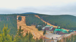 Panorama Jižní svahy, Hotel, Nástup