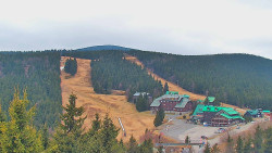 Panorama Jižní svahy, Hotel, Nástup