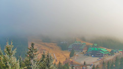 Panorama Jižní svahy, Hotel, Nástup