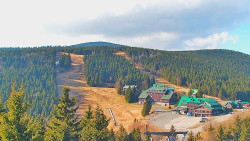 Panorama Jižní svahy, Hotel, Nástup