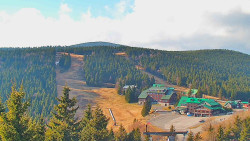 Panorama Jižní svahy, Hotel, Nástup