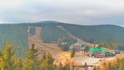 Panorama Jižní svahy, Hotel, Nástup