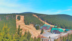 Panorama Jižní svahy, Hotel, Nástup