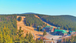 Panorama Jižní svahy, Hotel, Nástup