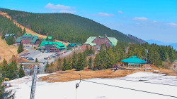 Panorama Jižní svahy, Hotel, Nástup