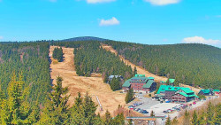 Panorama Jižní svahy, Hotel, Nástup