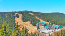 Panorama Jižní svahy, Hotel, Nástup