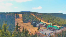 Panorama Jižní svahy, Hotel, Nástup