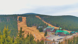 Panorama Jižní svahy, Hotel, Nástup