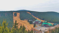 Panorama Jižní svahy, Hotel, Nástup