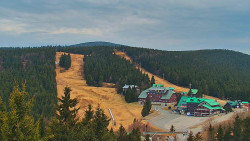 Panorama Jižní svahy, Hotel, Nástup