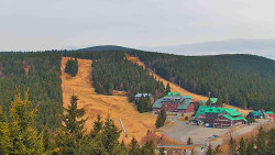 Panorama Jižní svahy, Hotel, Nástup