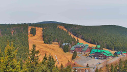 Panorama Jižní svahy, Hotel, Nástup