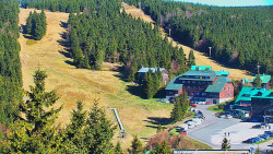 Panorama Jižní svahy, Hotel, Nástup