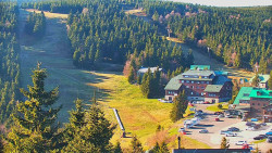 Panorama Jižní svahy, Hotel, Nástup