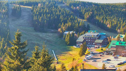 Panorama Jižní svahy, Hotel, Nástup