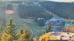 Panorama Jižní svahy, Hotel, Nástup
