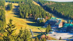 Panorama Jižní svahy, Hotel, Nástup