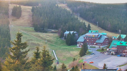 Panorama Jižní svahy, Hotel, Nástup