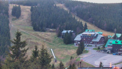 Panorama Jižní svahy, Hotel, Nástup