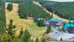 Panorama Jižní svahy, Hotel, Nástup
