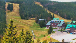 Panorama Jižní svahy, Hotel, Nástup