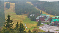 Panorama Jižní svahy, Hotel, Nástup
